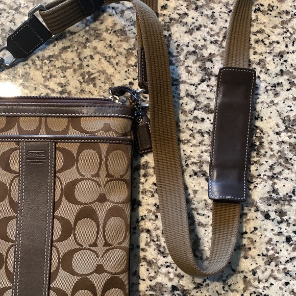 Coach Brown canvas crossover bag - Picture 6 of 6